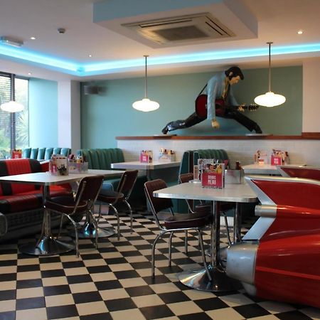 7Hotel Diner Halstead (Kent) Exterior foto