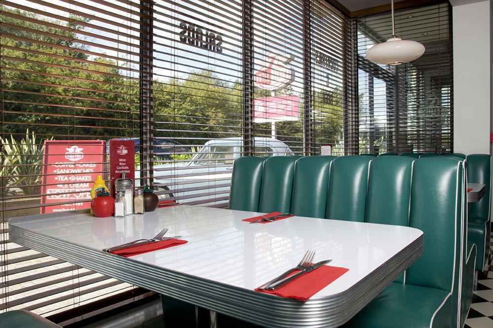 7Hotel Diner Halstead (Kent) Exterior foto