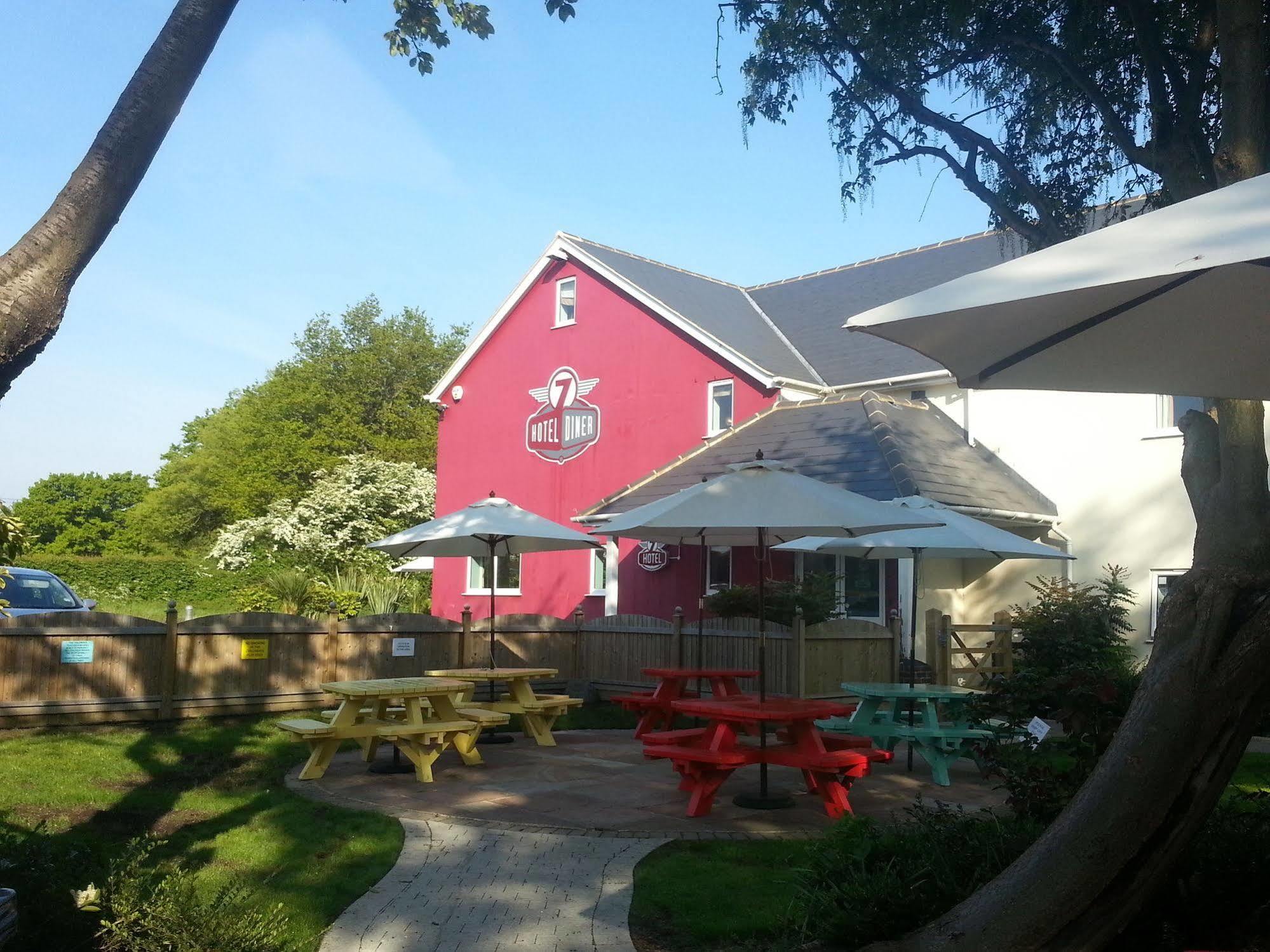 7Hotel Diner Halstead (Kent) Exterior foto